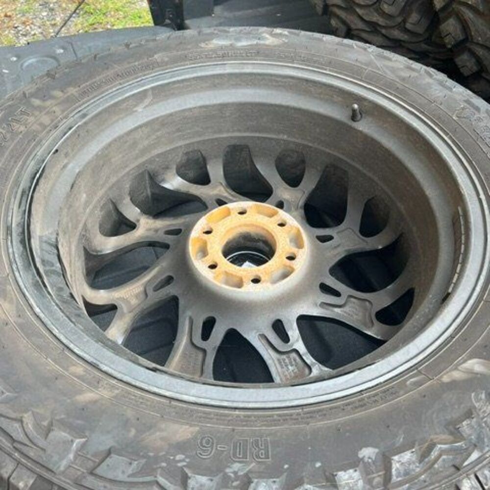 FUEL RUNNER GLOSS BLACK MILLED WHEEL 35 12.50 22 TIRES RIMS FORD - Picture 5 of 10
